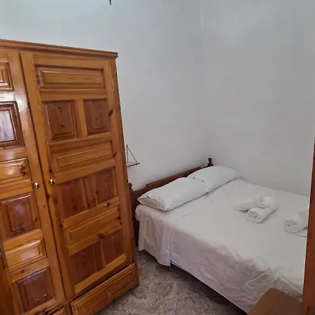 Comfort And Unparalleled View Koronos